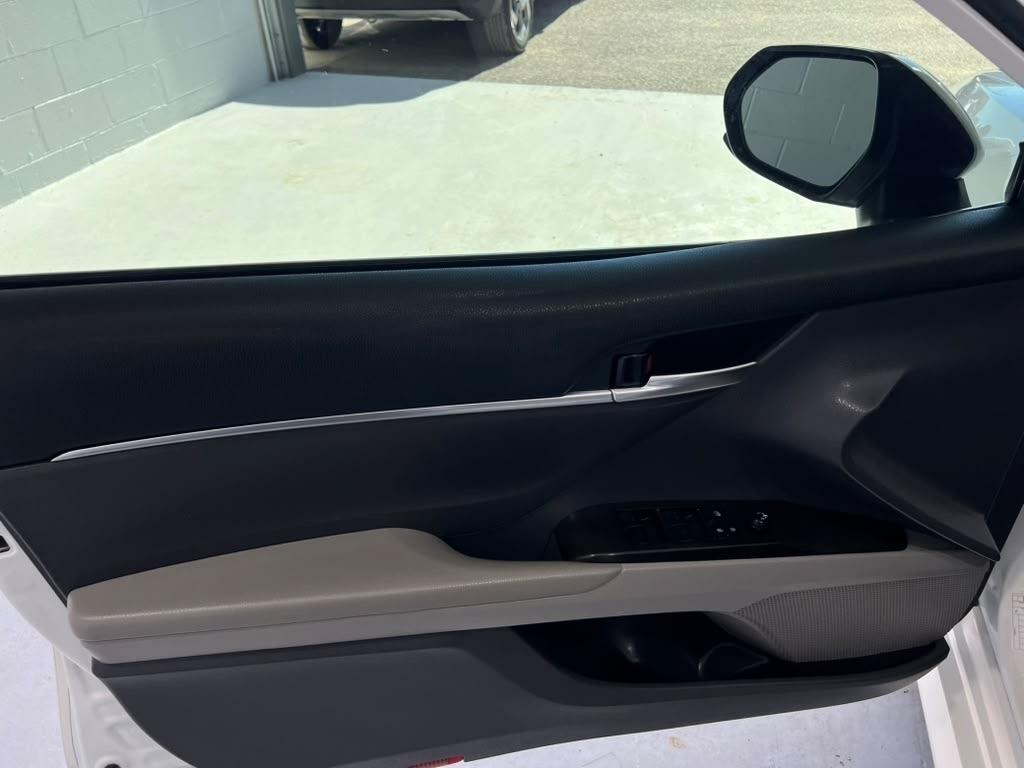 Toyota Camry LE 2021