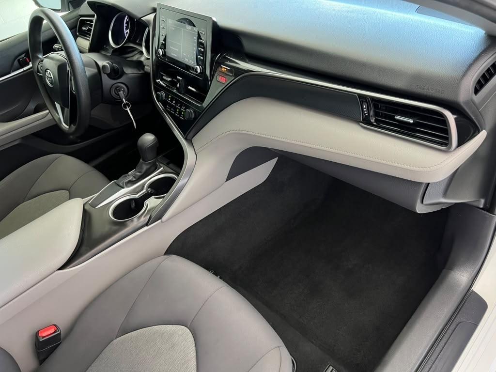 Toyota Camry LE 2021