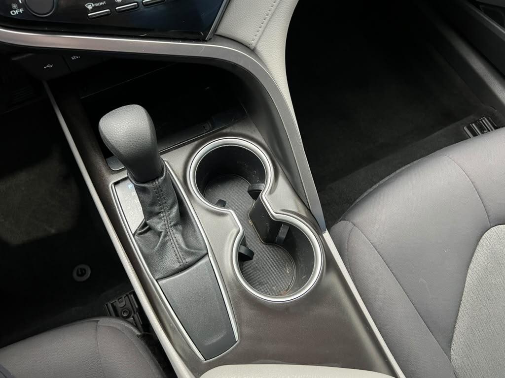 Toyota Camry LE 2021