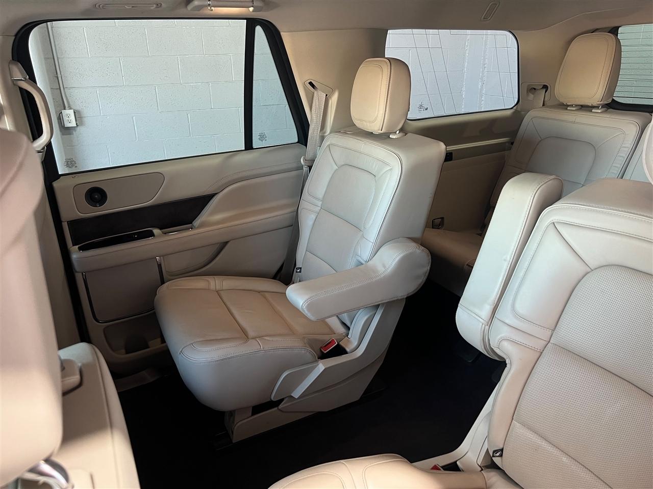 Lincoln Navigator Select 2WD 2018