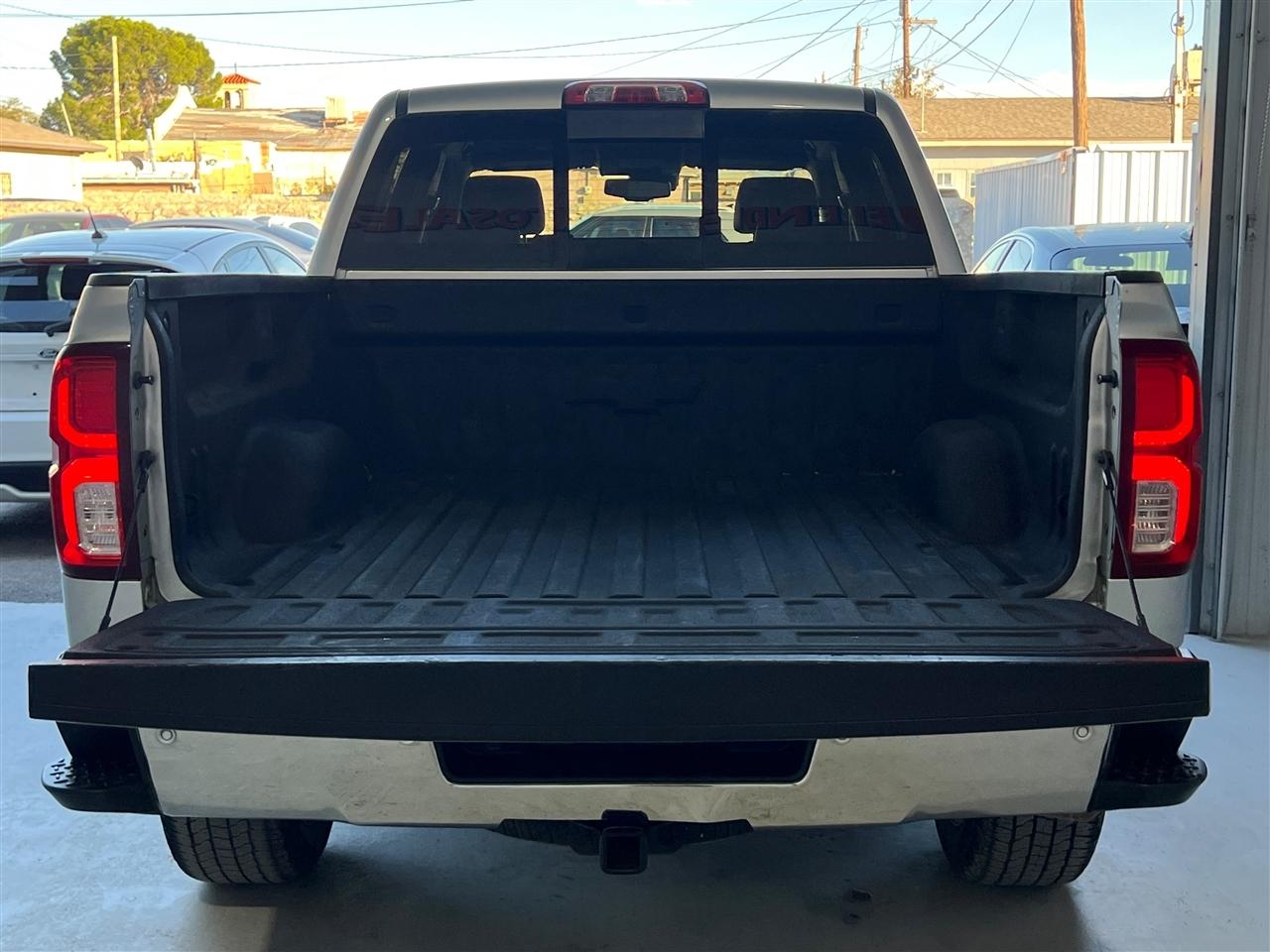 Chevrolet Silverado 1500 LTZ Crew Cab 4WD 2018