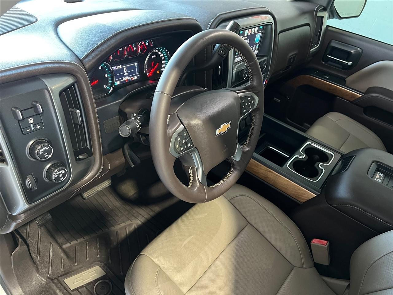 Chevrolet Silverado 1500 LTZ Crew Cab 4WD 2018