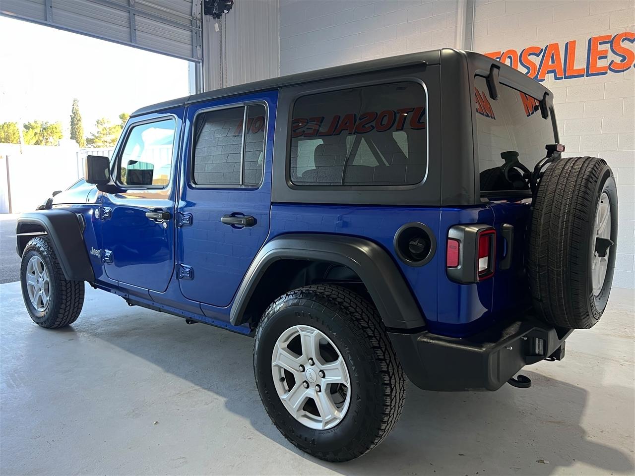 Jeep Wrangler Unlimited Sport 2020