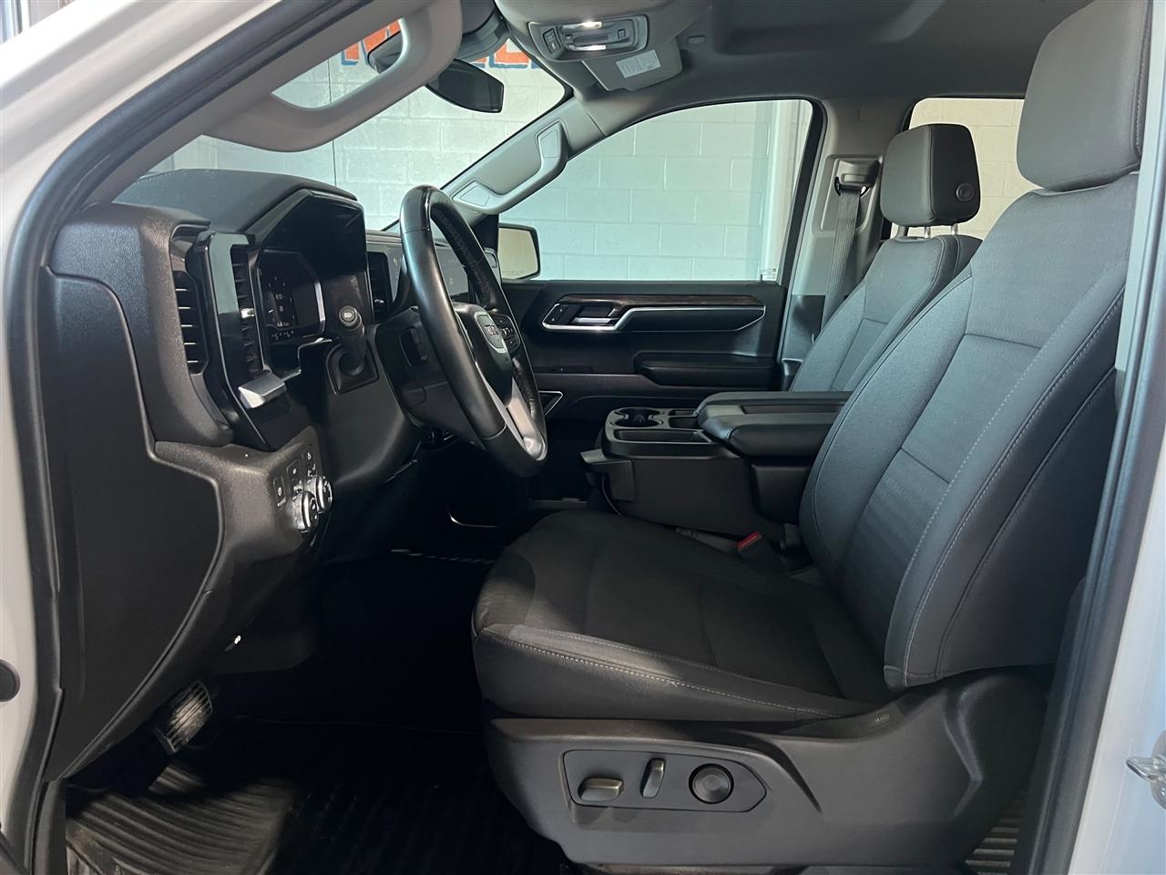 GMC Sierra 1500 SLE Crew Cab 4WD 2024