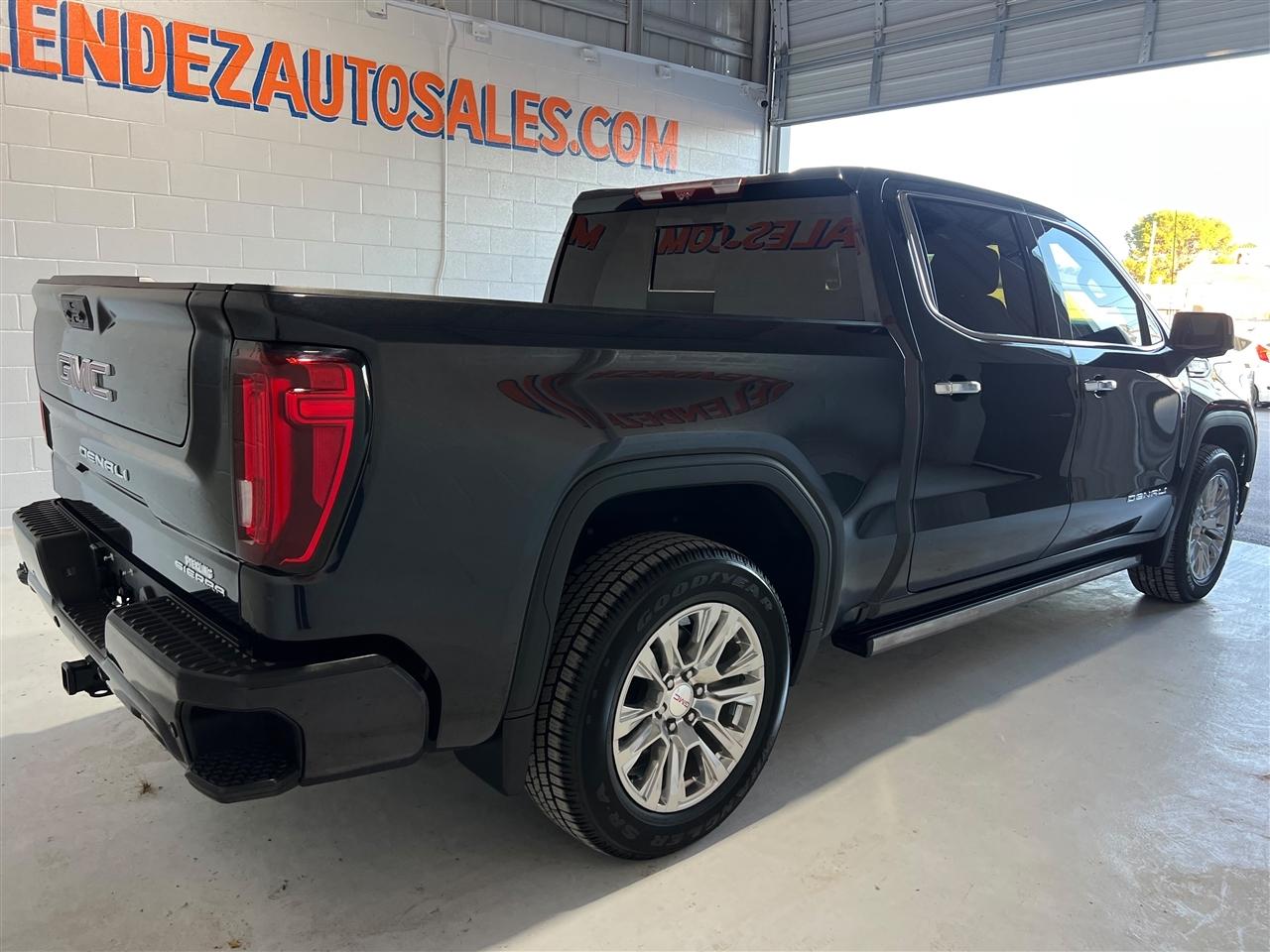 GMC Sierra 1500 Denali Crew Cab Short Box 4WD 2023
