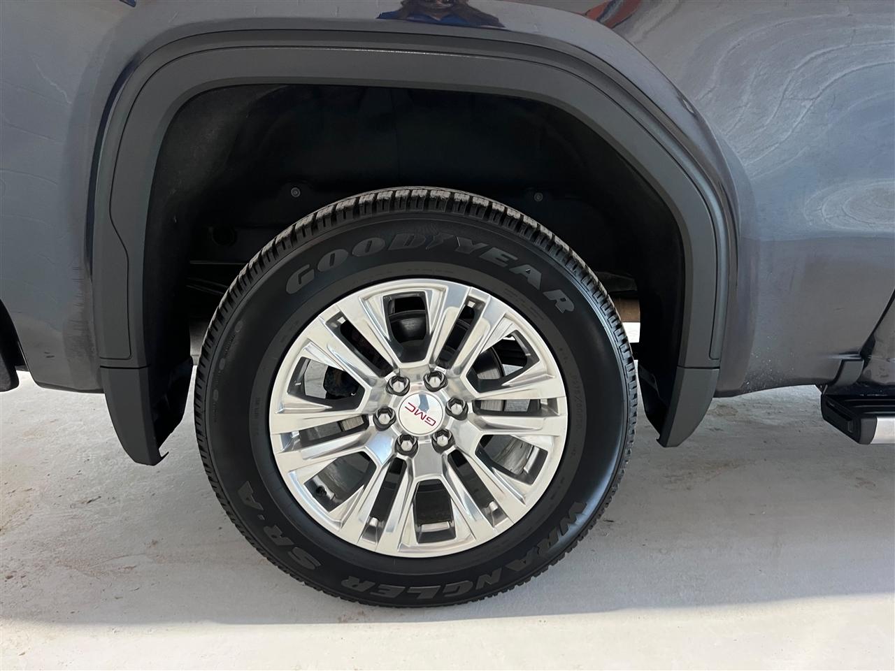 GMC Sierra 1500 Denali Crew Cab Short Box 4WD 2023