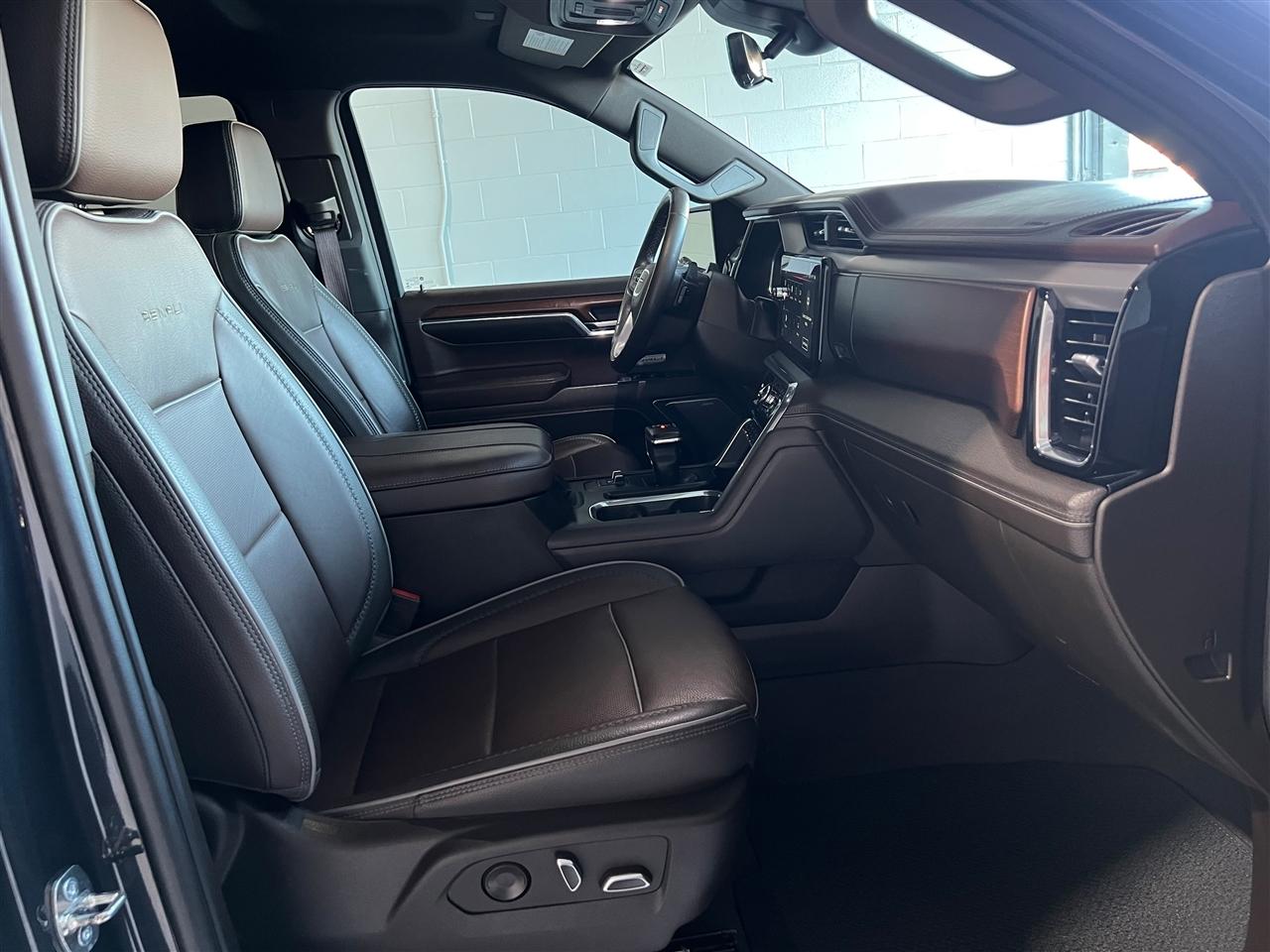 GMC Sierra 1500 Denali Crew Cab Short Box 4WD 2023