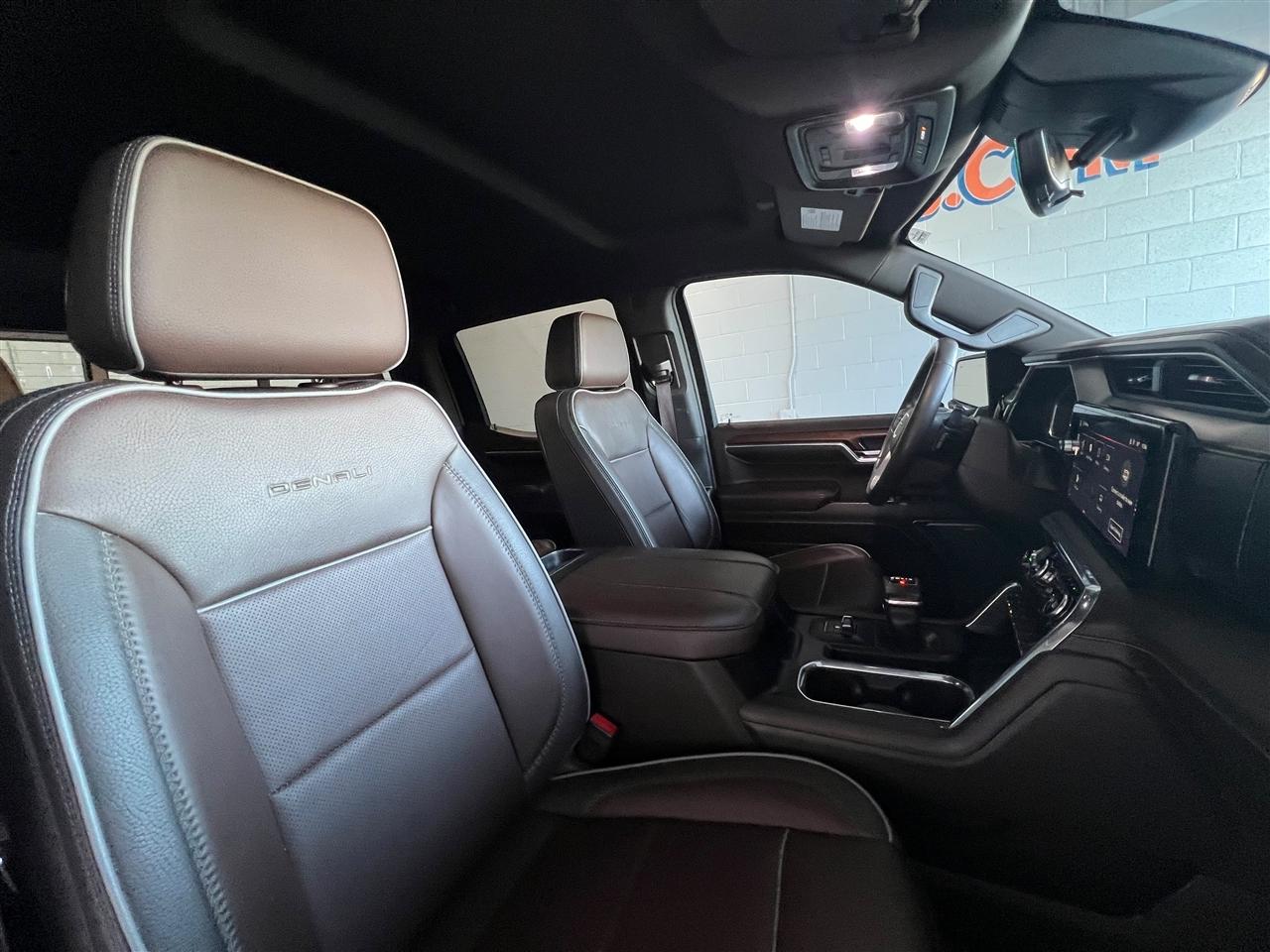 GMC Sierra 1500 Denali Crew Cab Short Box 4WD 2023