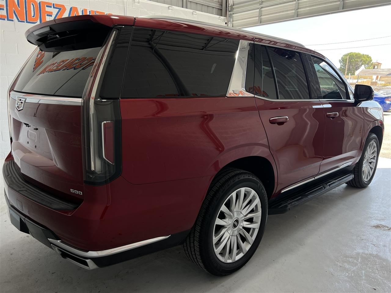 Cadillac Escalade Luxury 2WD 2023