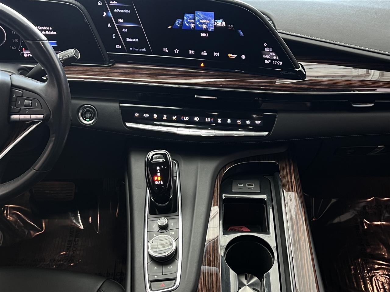 Cadillac Escalade Luxury 2WD 2023