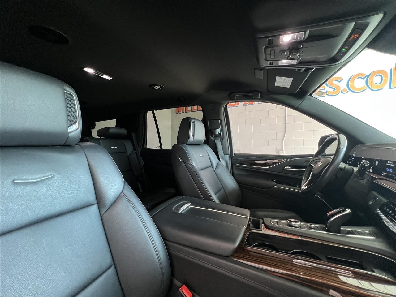 Cadillac Escalade Luxury 2WD 2023