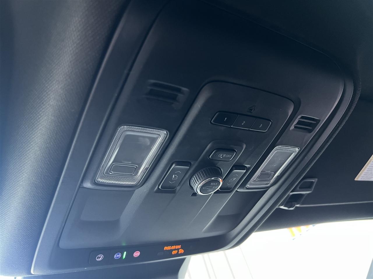 Cadillac Escalade Luxury 2WD 2023