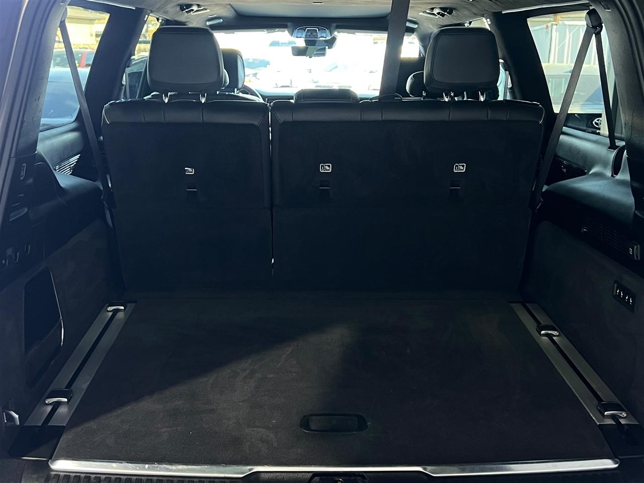 Jeep Grand Wagoneer Series II 4WD 2024