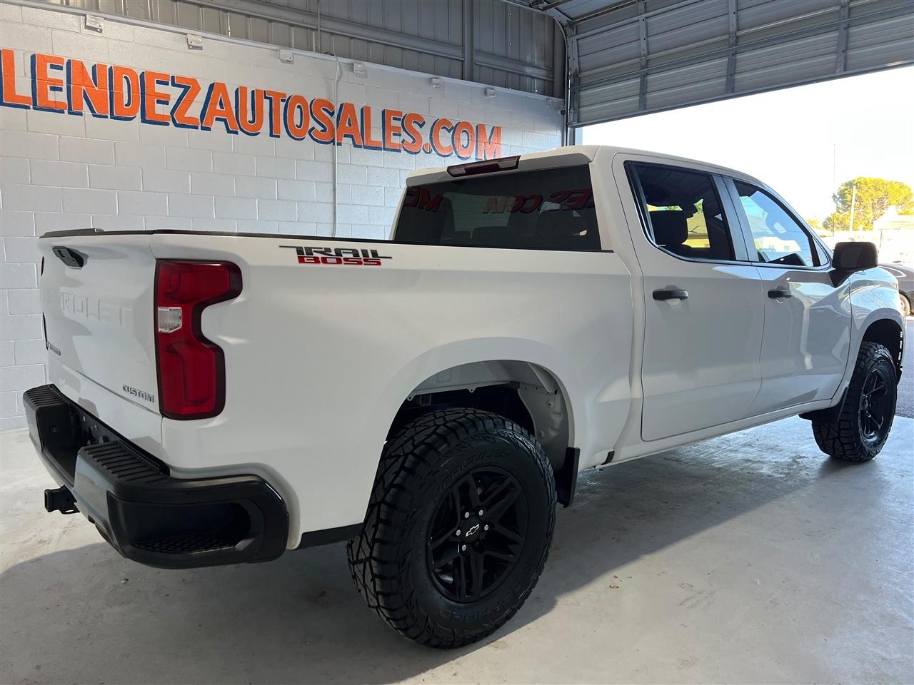 Chevrolet Silverado 1500 Custom Trail Boss Crew Cab Long Box 4WD 2021