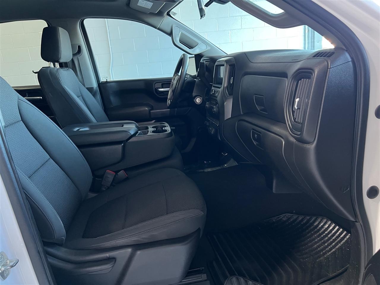 Chevrolet Silverado 1500 Custom Trail Boss Crew Cab Long Box 4WD 2021