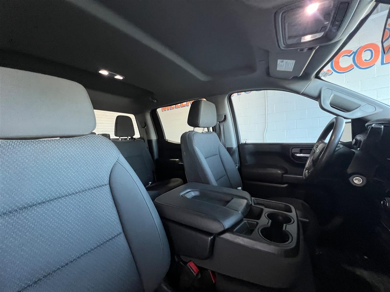 Chevrolet Silverado 1500 Custom Trail Boss Crew Cab Long Box 4WD 2021