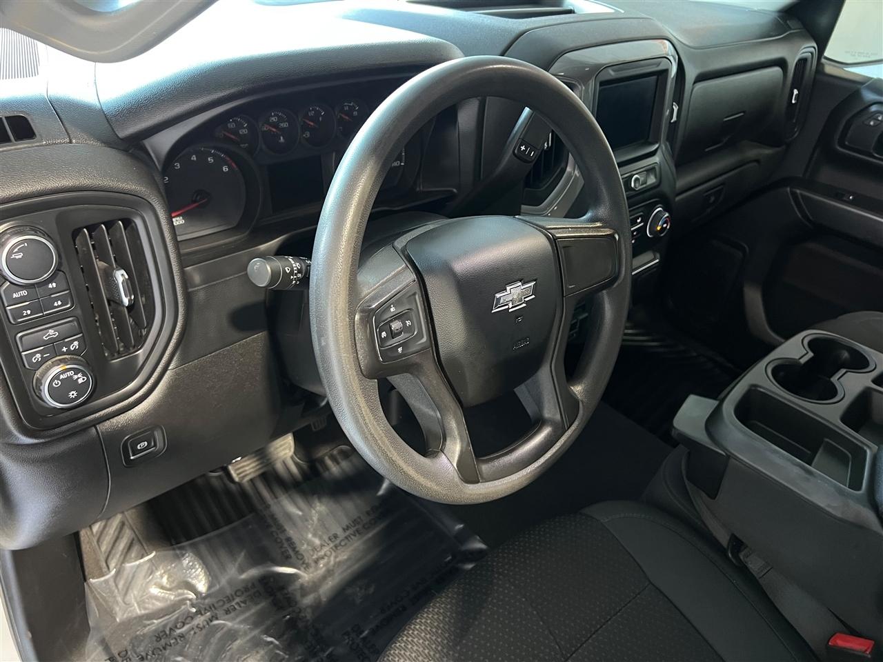 Chevrolet Silverado 1500 Custom Trail Boss Crew Cab Long Box 4WD 2021
