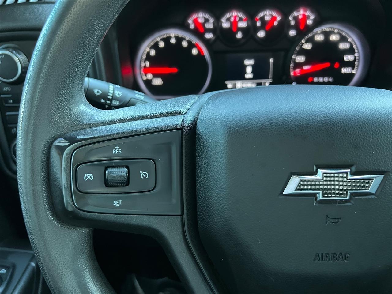 Chevrolet Silverado 1500 Custom Trail Boss Crew Cab Long Box 4WD 2021