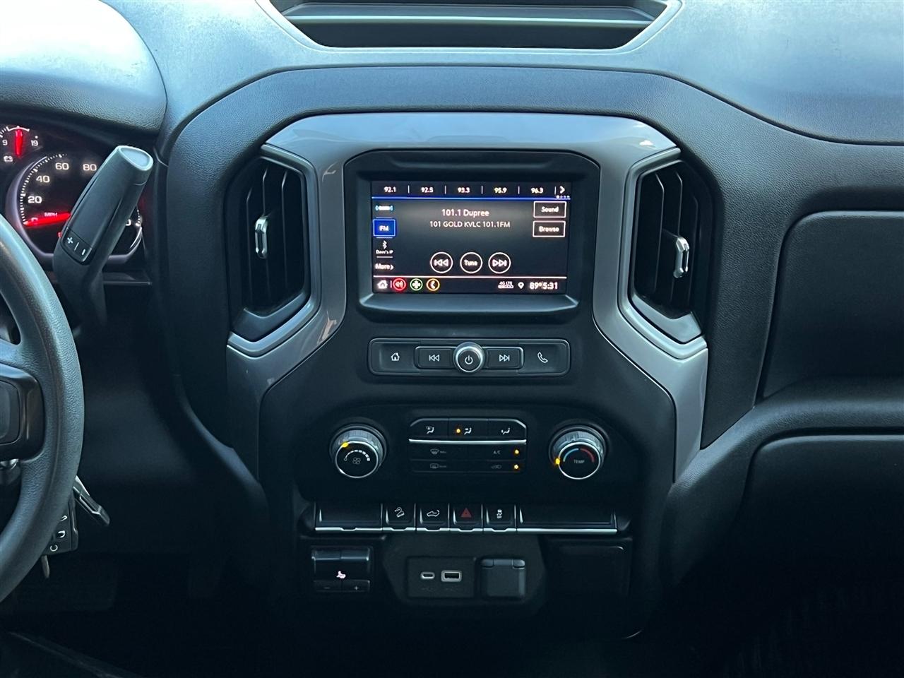 Chevrolet Silverado 1500 Custom Trail Boss Crew Cab Long Box 4WD 2021