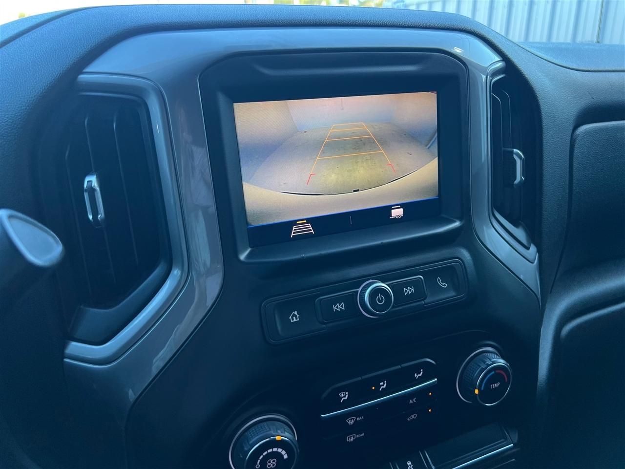 Chevrolet Silverado 1500 Custom Trail Boss Crew Cab Long Box 4WD 2021