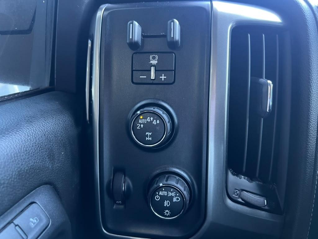 Chevrolet Silverado 1500 LTZ Crew Cab 4WD 2018