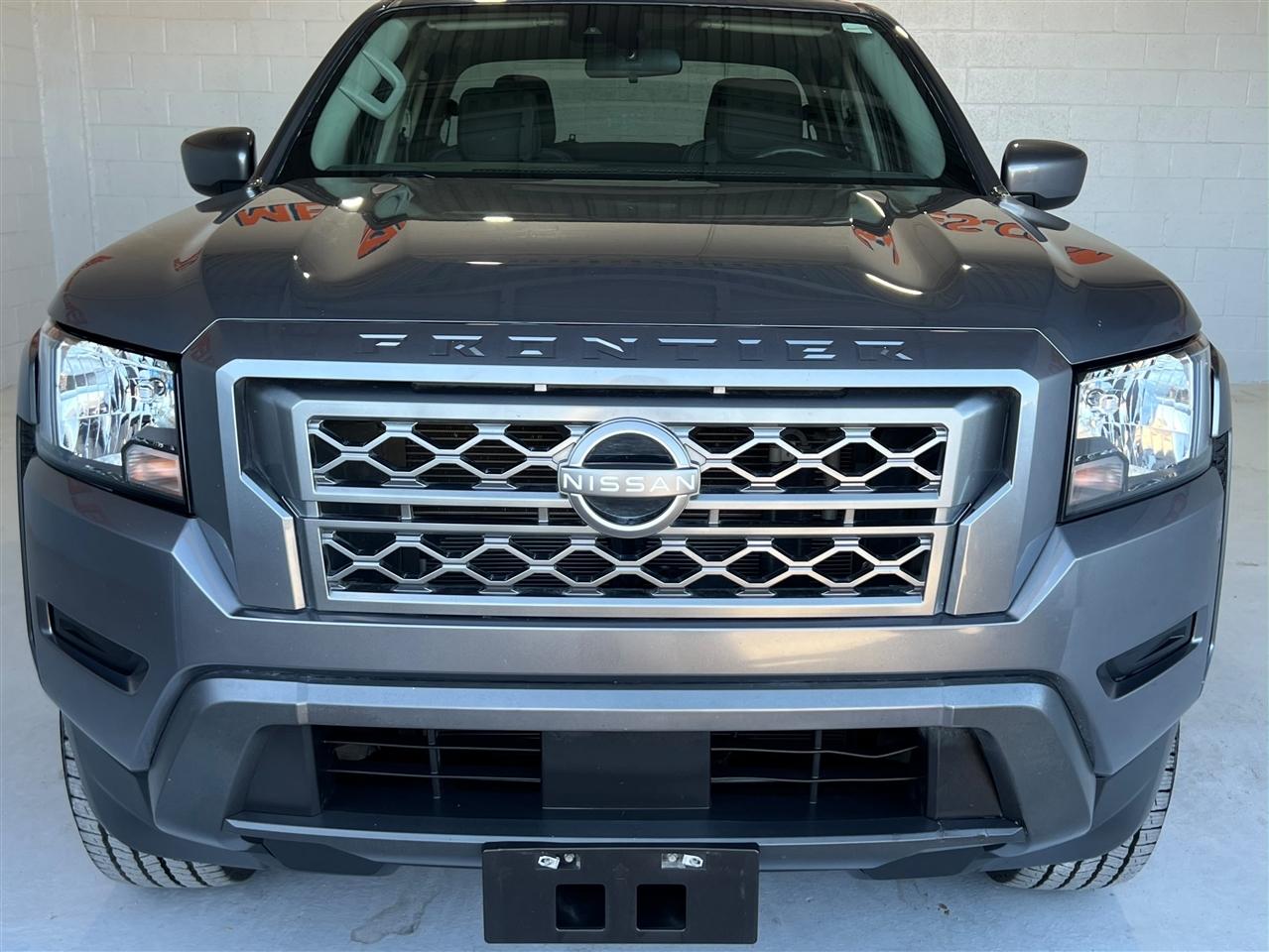 Nissan Frontier SV Crew Cab 2WD 2023