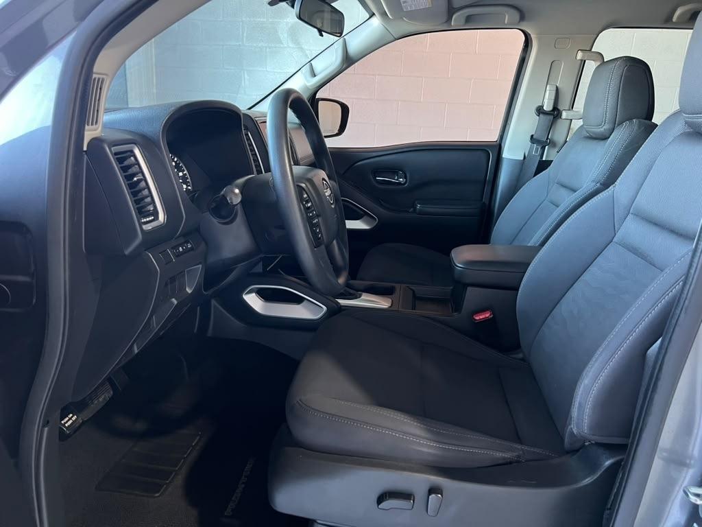 Nissan Frontier SV Crew Cab 2WD 2023