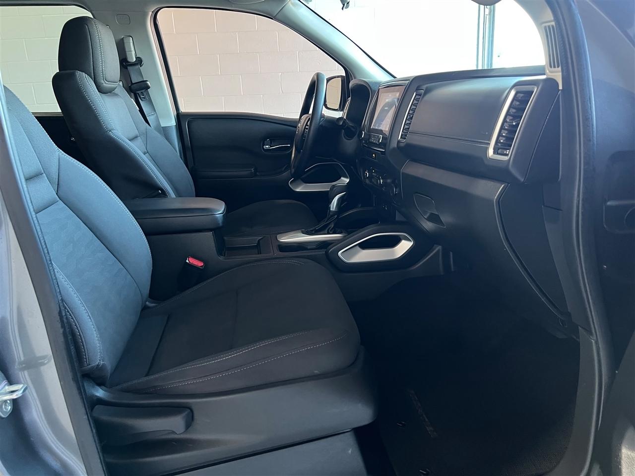 Nissan Frontier SV Crew Cab 2WD 2023