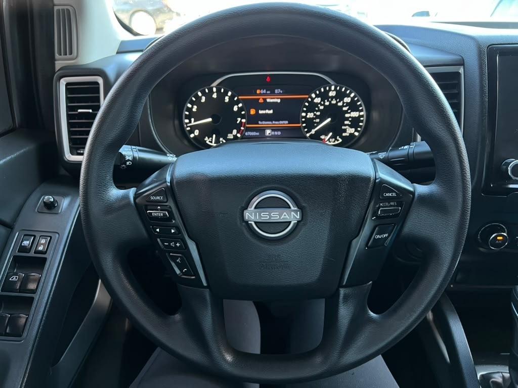 Nissan Frontier SV Crew Cab 2WD 2023