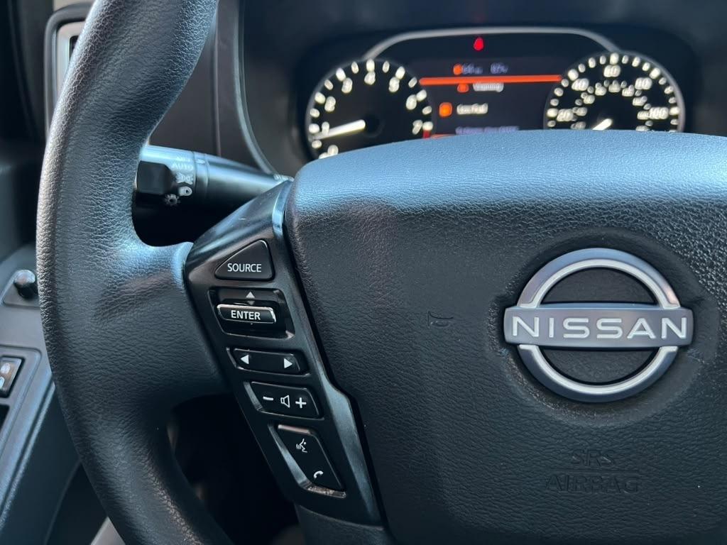 Nissan Frontier SV Crew Cab 2WD 2023