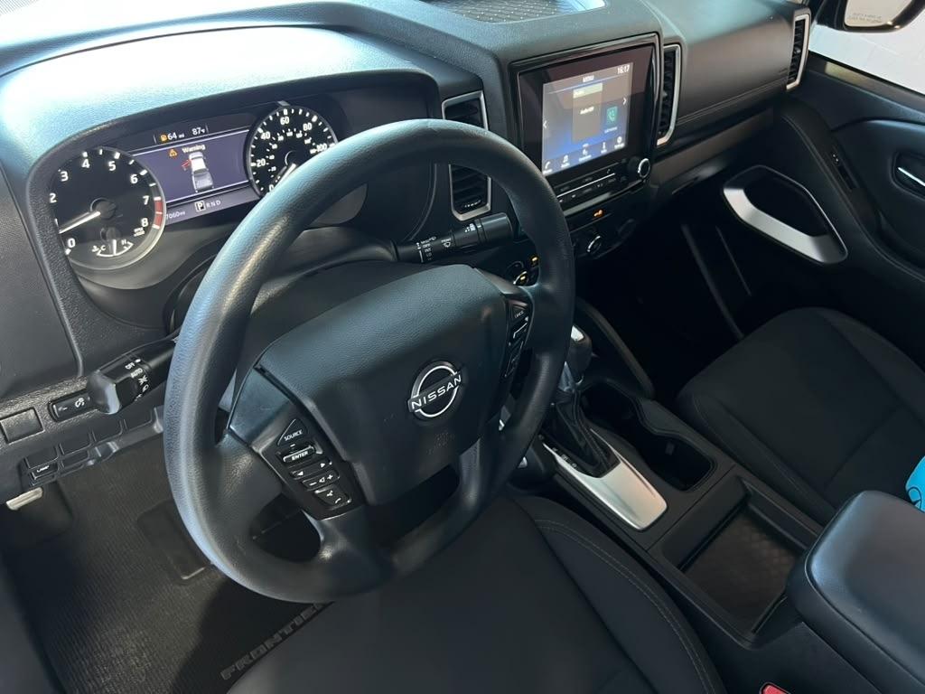 Nissan Frontier SV Crew Cab 2WD 2023