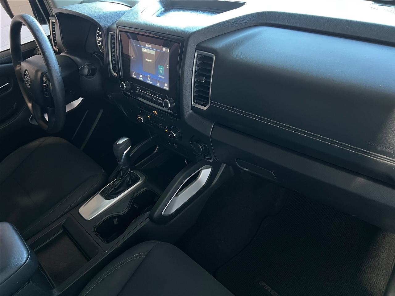 Nissan Frontier SV Crew Cab 2WD 2023