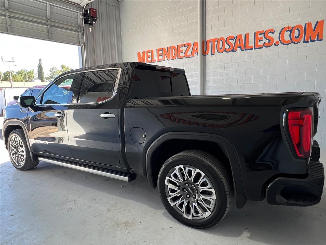 GMC Sierra 1500 Denali Ultimate Crew Cab 4WD 2023