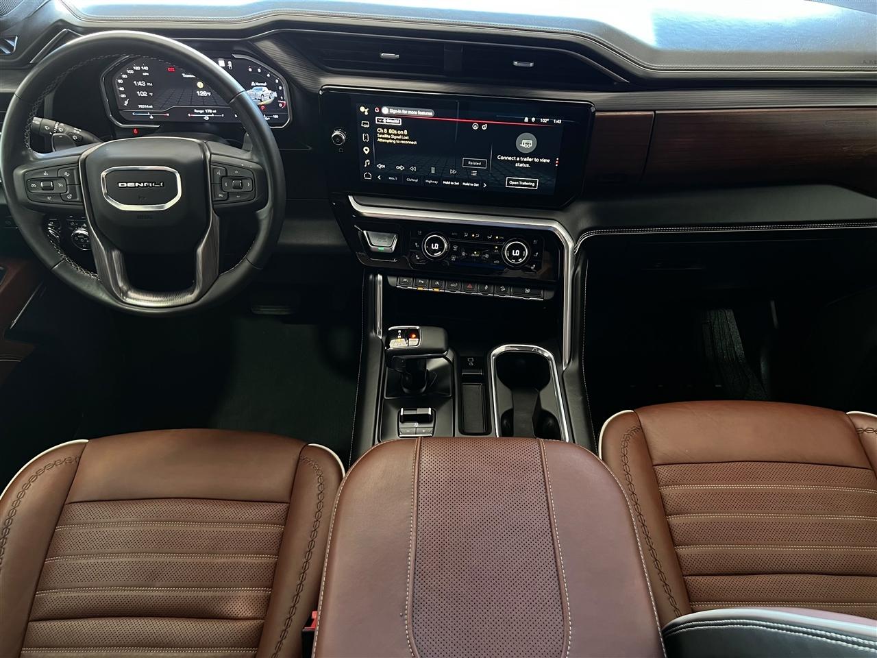 GMC Sierra 1500 Denali Ultimate Crew Cab 4WD 2023