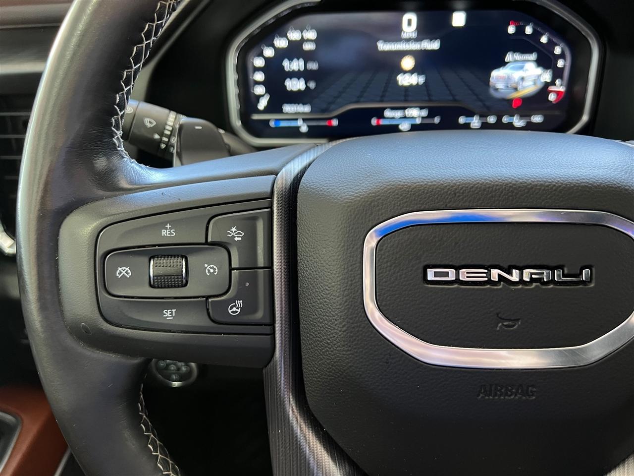 GMC Sierra 1500 Denali Ultimate Crew Cab 4WD 2023
