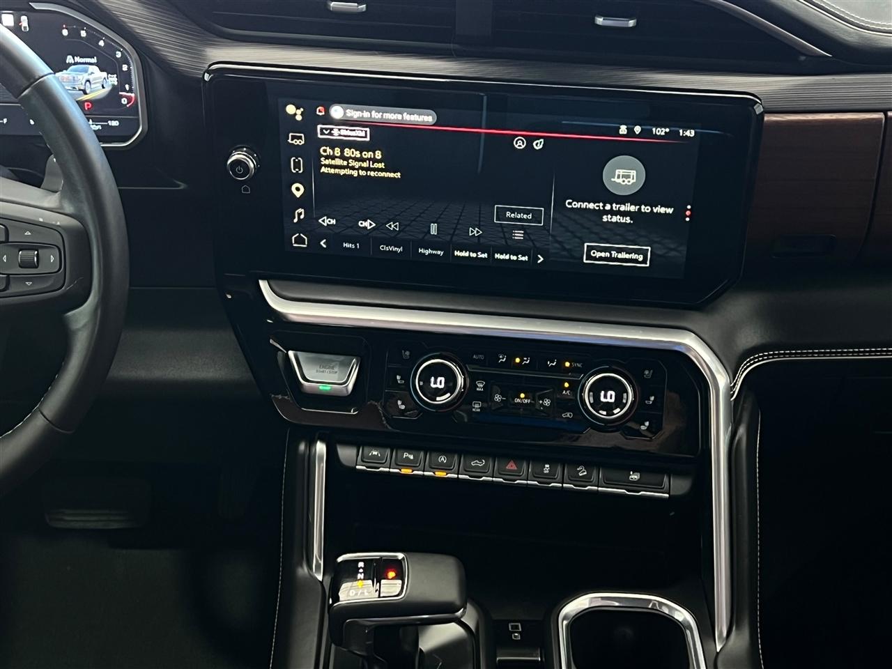 GMC Sierra 1500 Denali Ultimate Crew Cab 4WD 2023