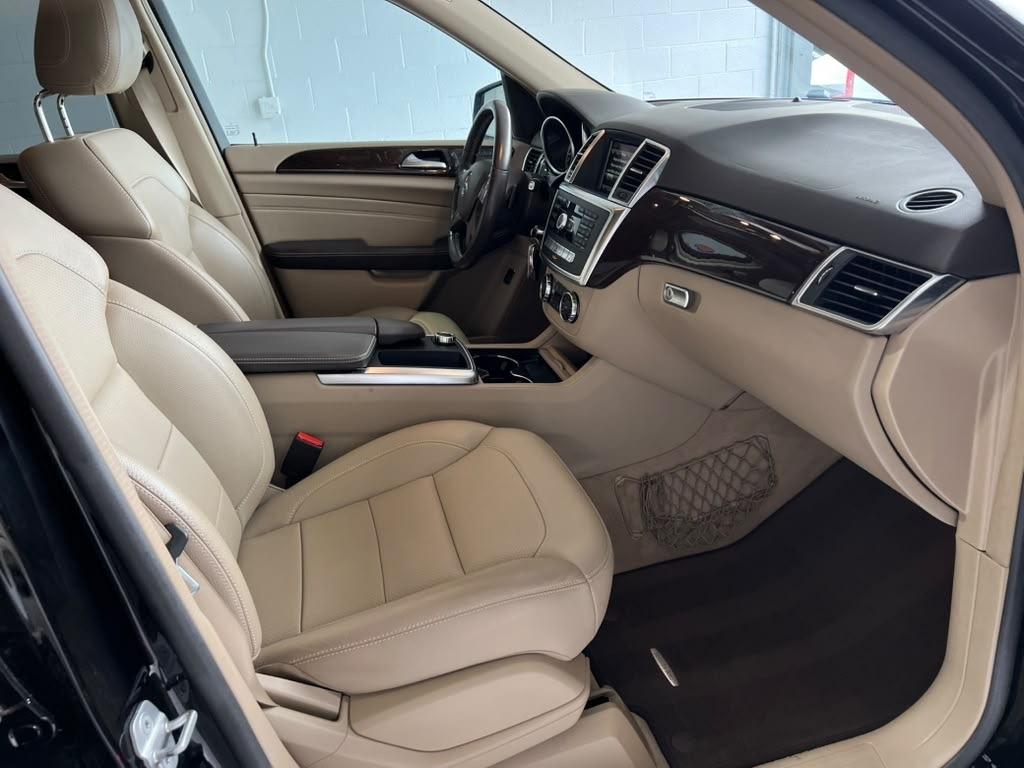 Mercedes-Benz M-Class ML350 4MATIC 2013