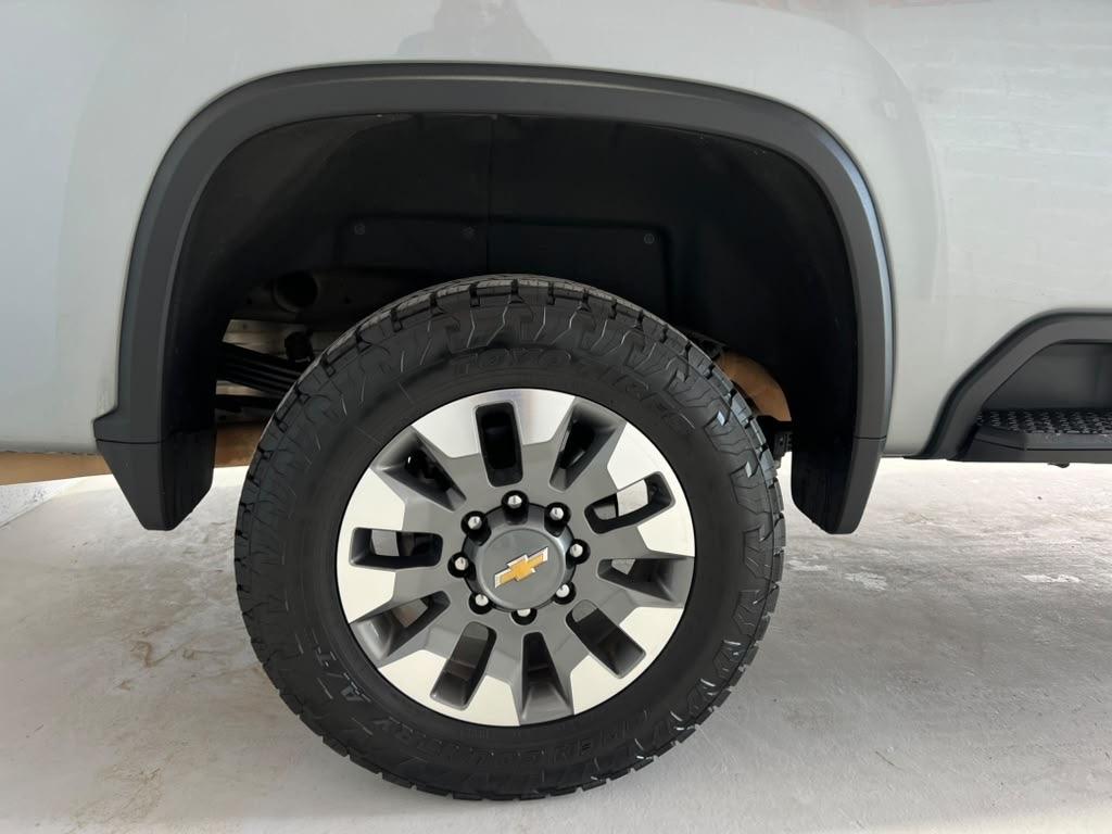 Chevrolet Silverado 2500HD LT Crew Cab Long Box 4WD 2024