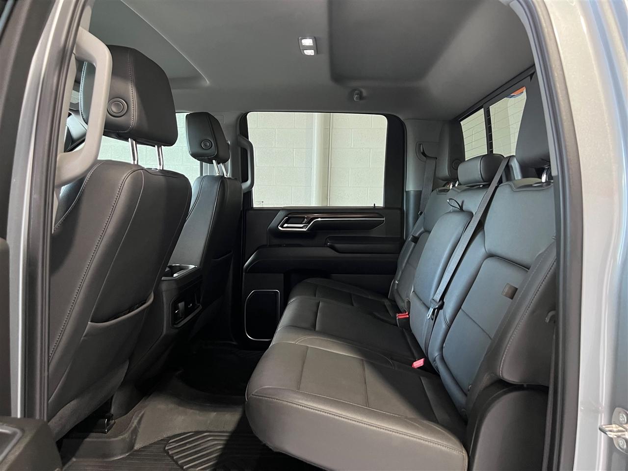 Chevrolet Silverado 2500HD LT Crew Cab Long Box 4WD 2024