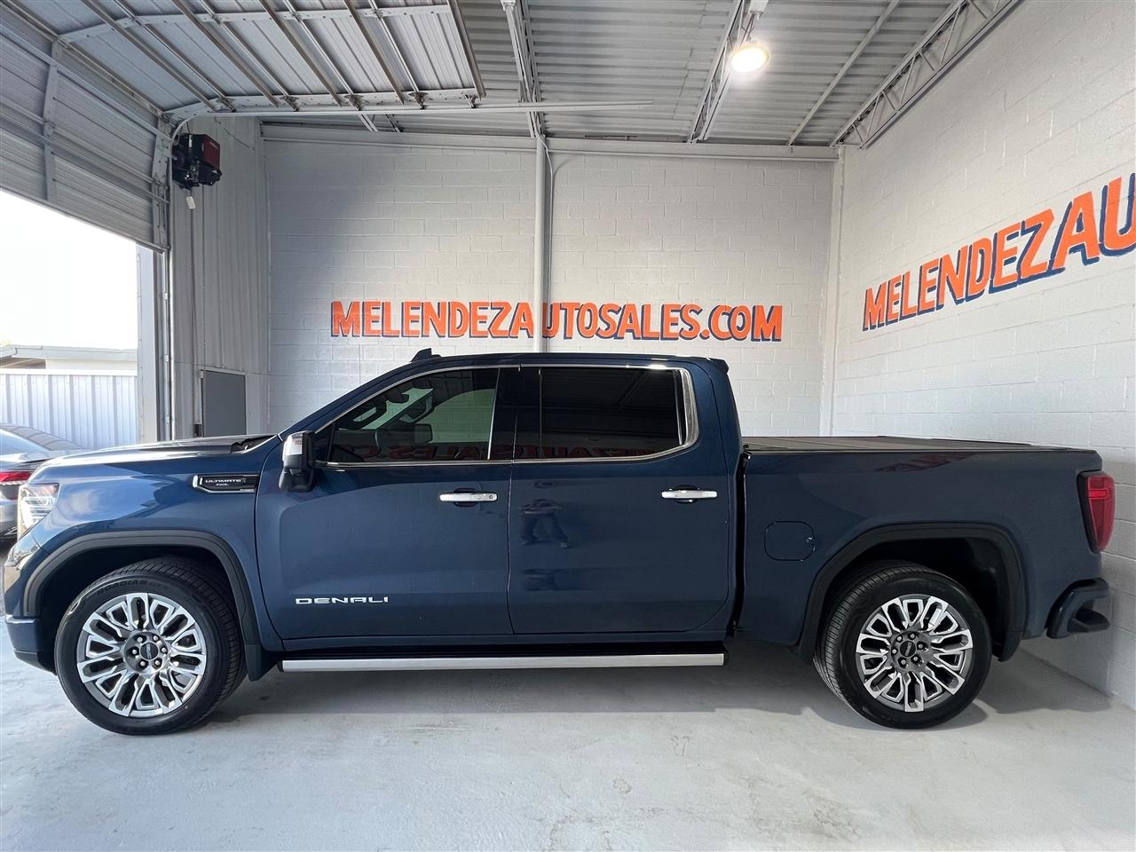 GMC Sierra 1500 Denali Ultimate Crew Cab 4WD 2023
