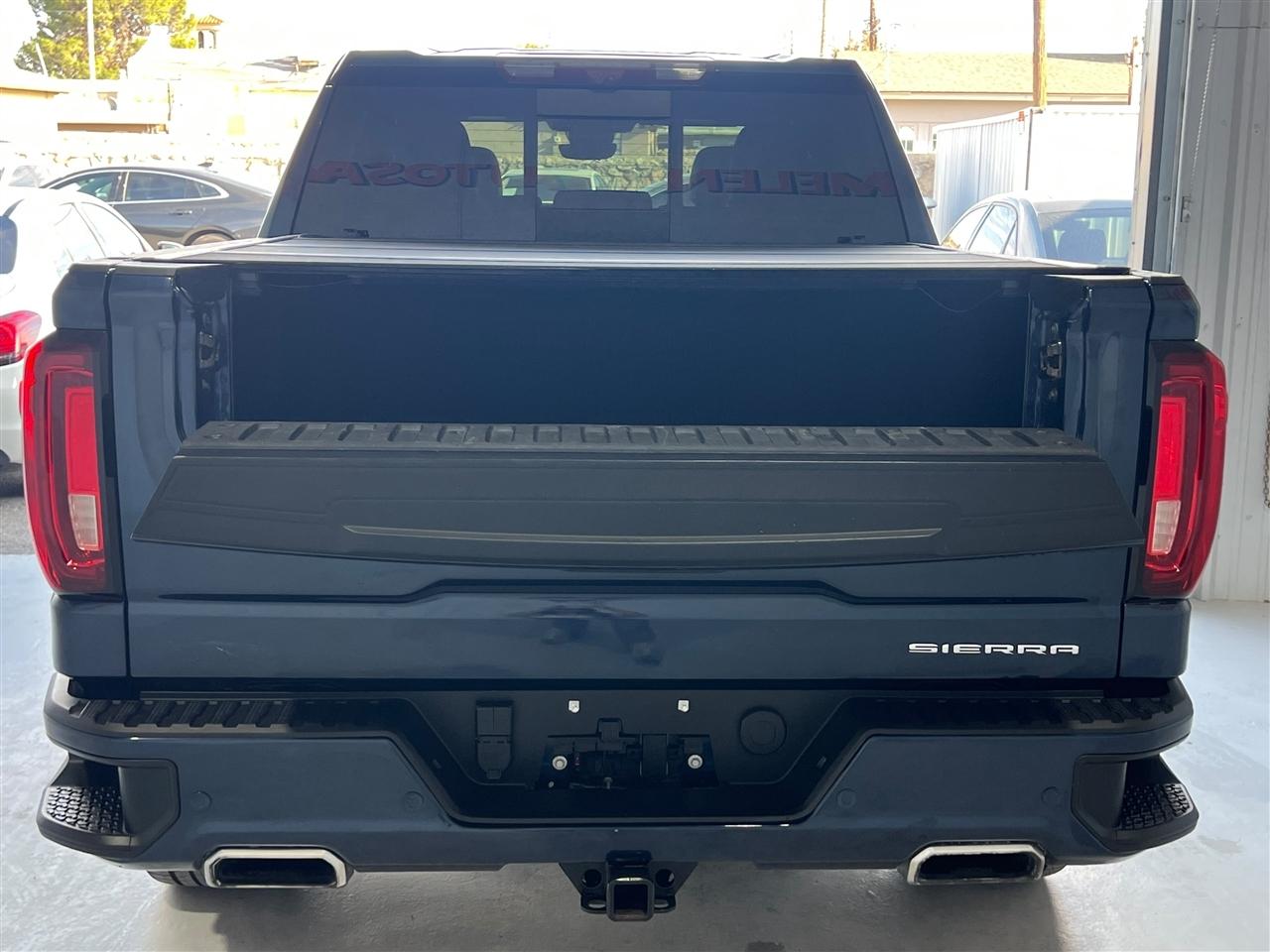 GMC Sierra 1500 Denali Ultimate Crew Cab 4WD 2023