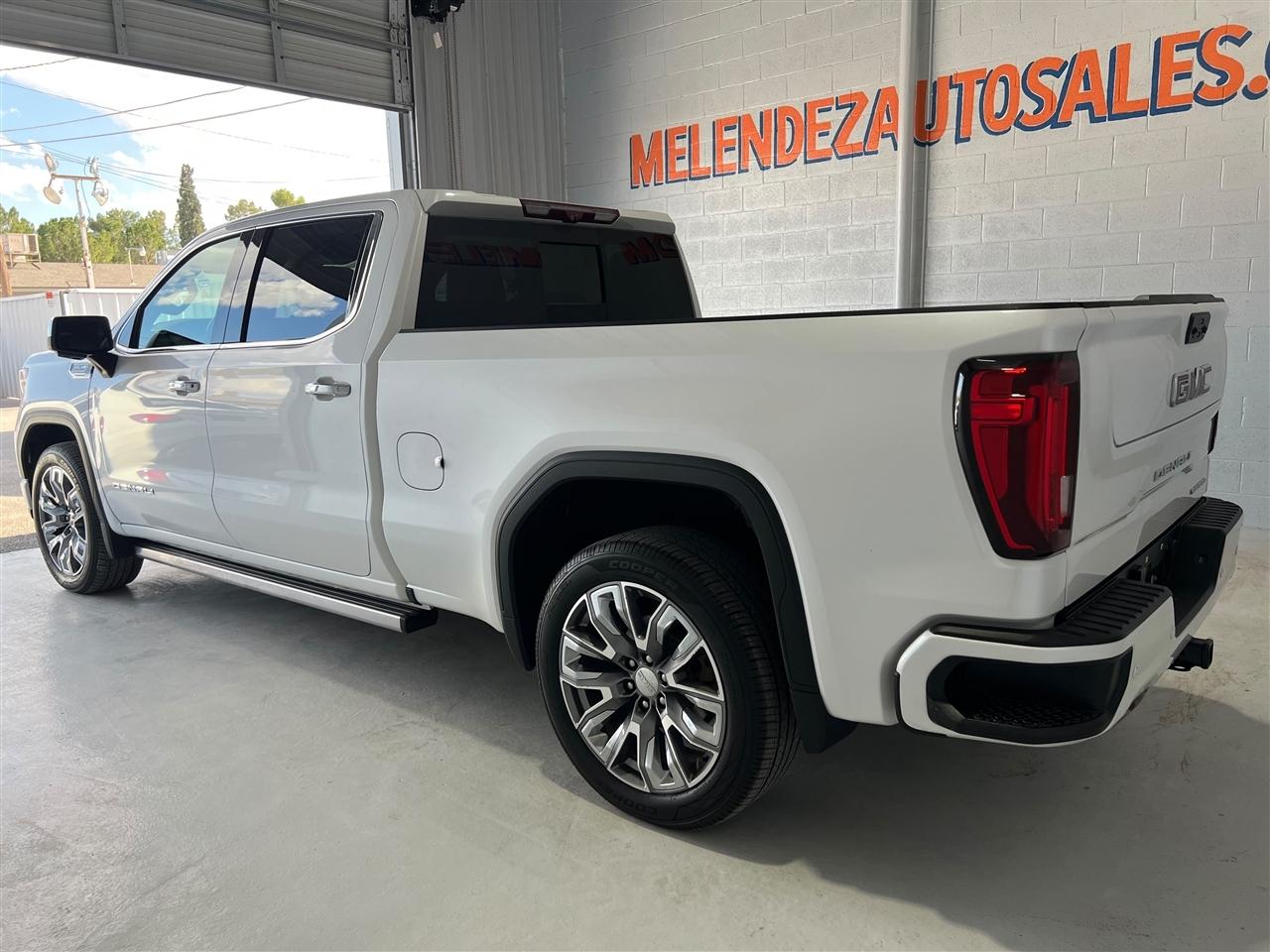 GMC Sierra 1500 Denali Crew Cab Short Box 4WD 2023