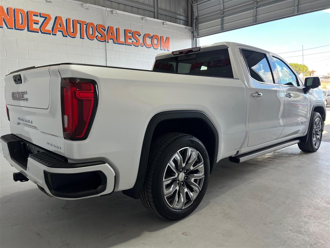 GMC Sierra 1500 Denali Crew Cab Short Box 4WD 2023