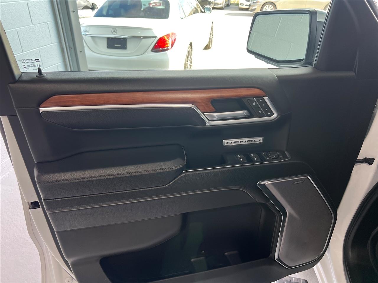 GMC Sierra 1500 Denali Crew Cab Short Box 4WD 2023