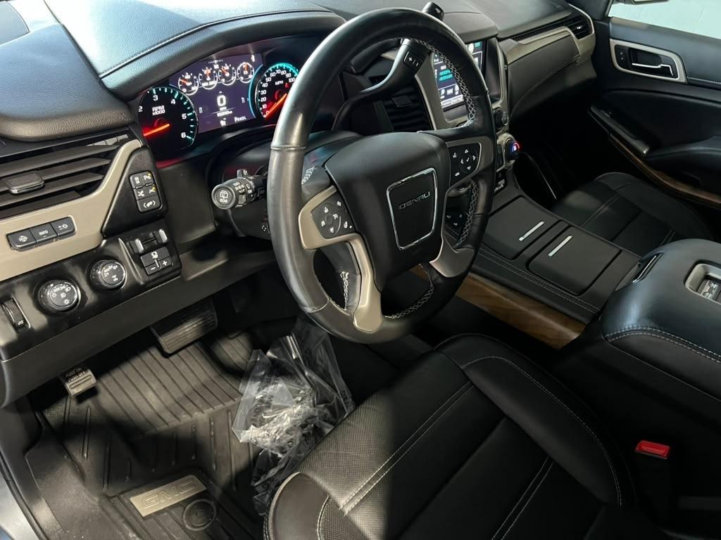 GMC Yukon Denali 4WD 2019