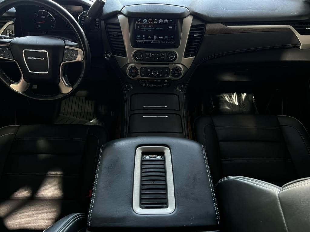 GMC Yukon Denali 4WD 2019