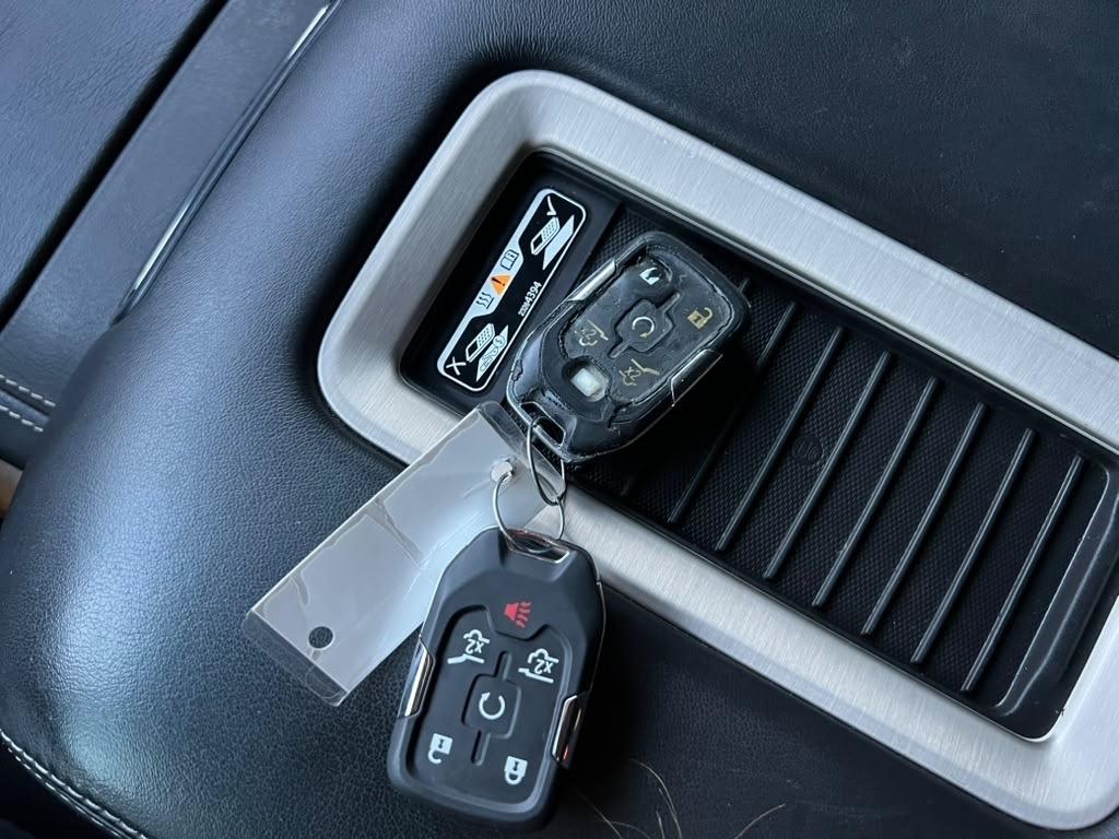 GMC Yukon Denali 4WD 2019