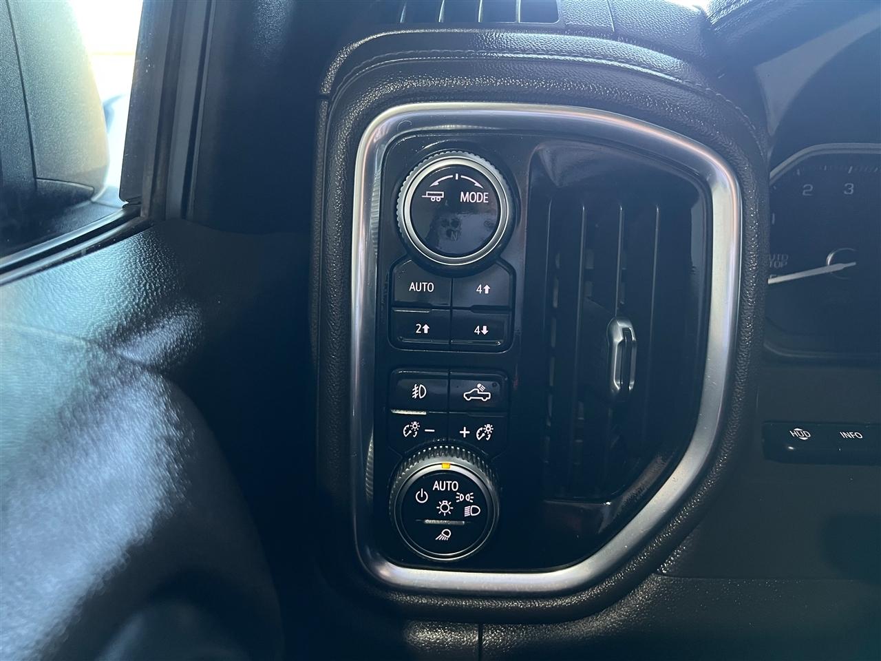 GMC Sierra 1500 Denali Crew Cab 4WD 2020