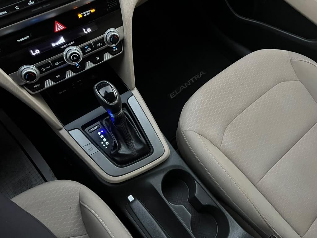Hyundai Elantra Limited 2020