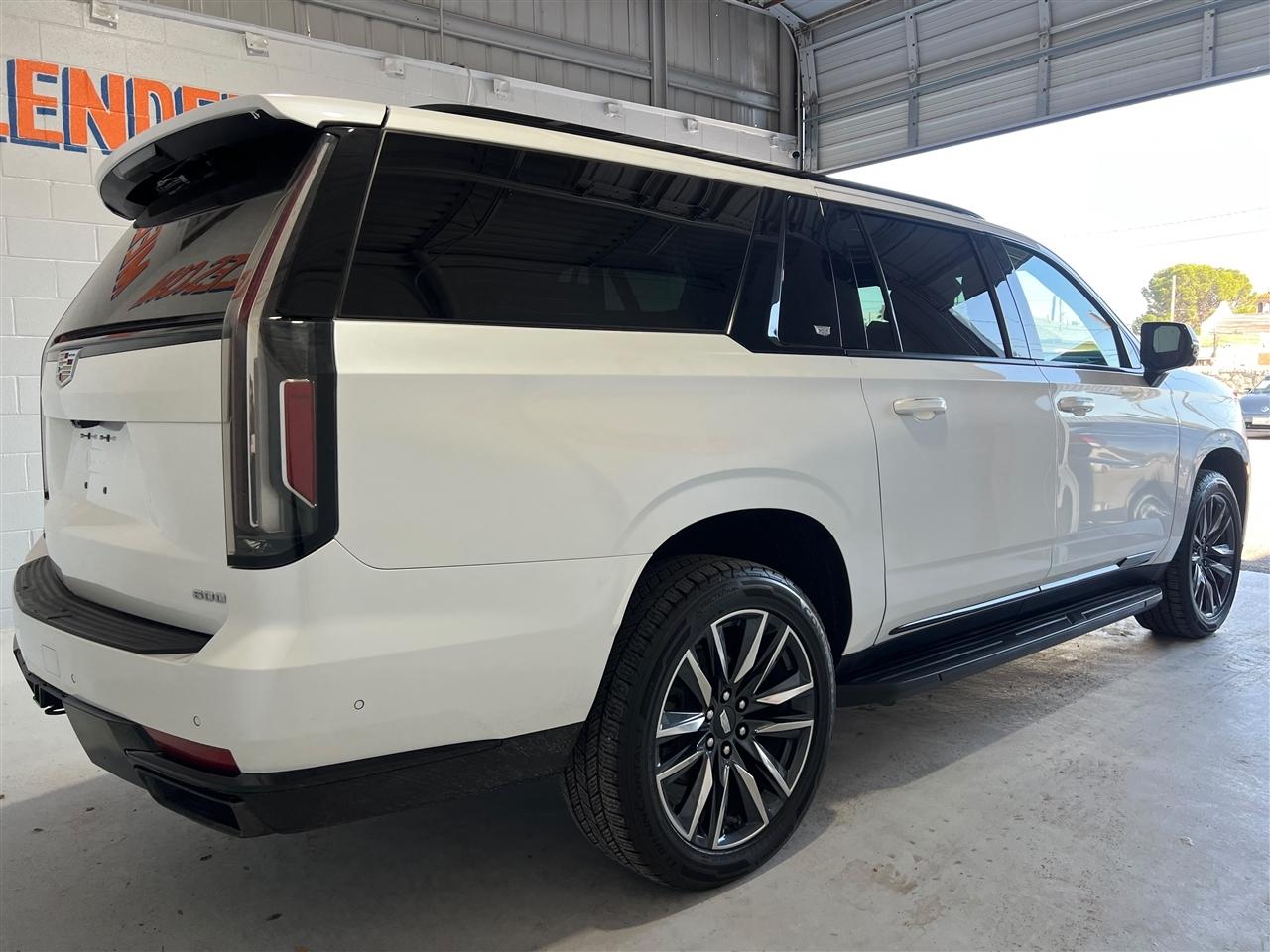 Cadillac Escalade ESV Sport AWD 2023